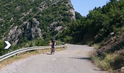 Corina Naughton Cycling on the  tour with redspokes